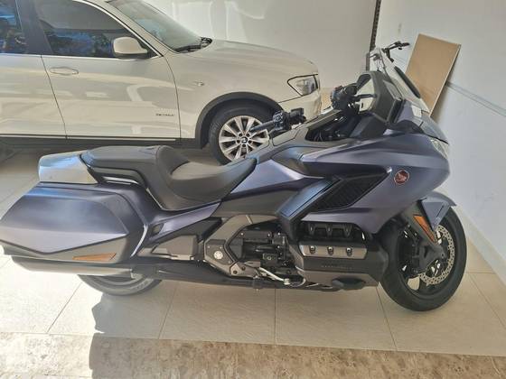 HONDA GL 1800 GOLD WING 